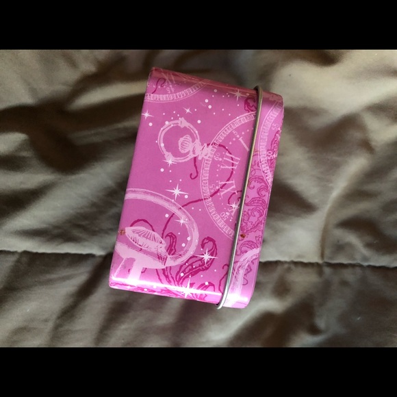 Special Edition Collectors Series DIsney Pink Tinkerbell Watch and Tin - Picture 10 of 12